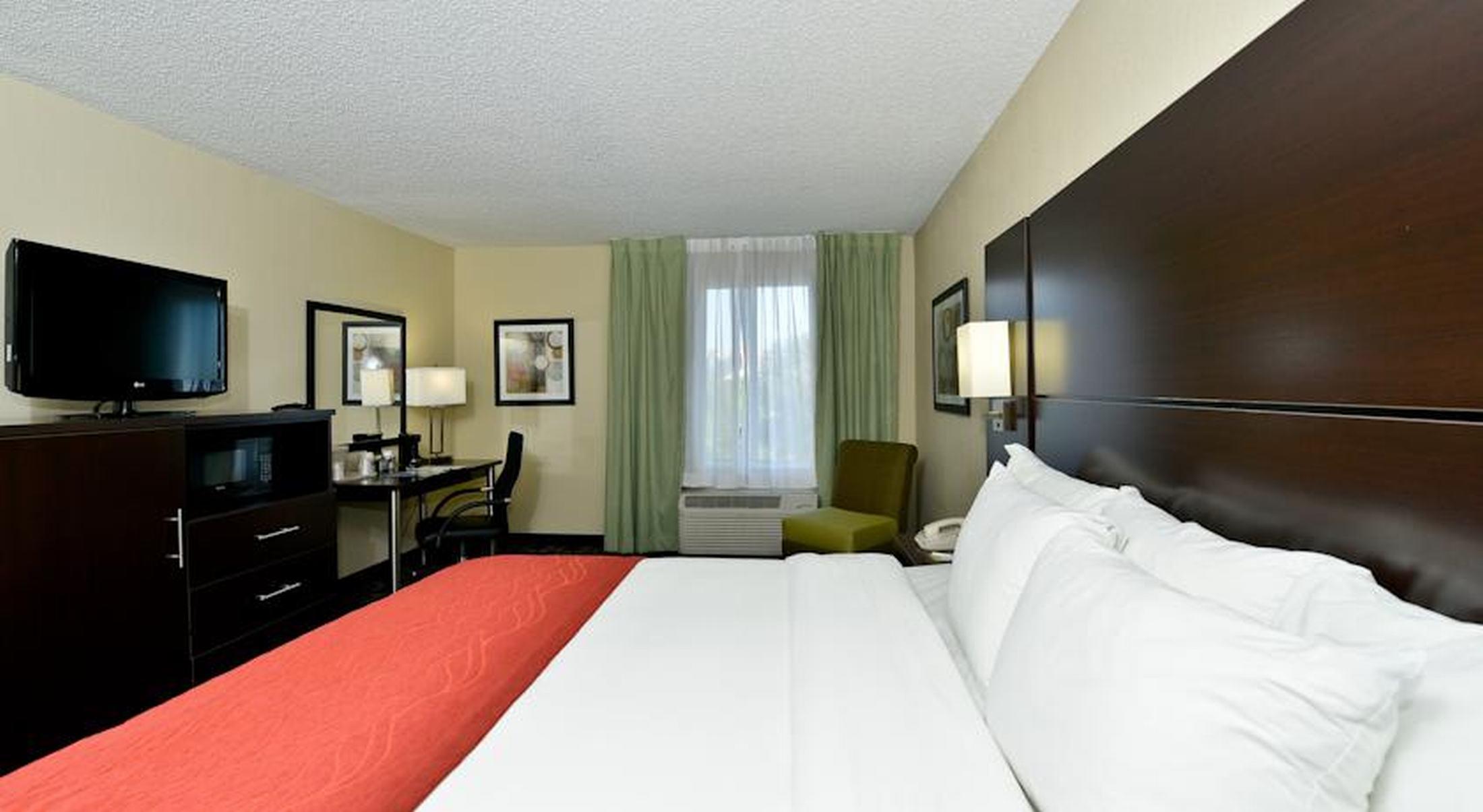 Comfort Inn & Suites Near Universal Orlando Resort-Convention Ctr Buitenkant foto